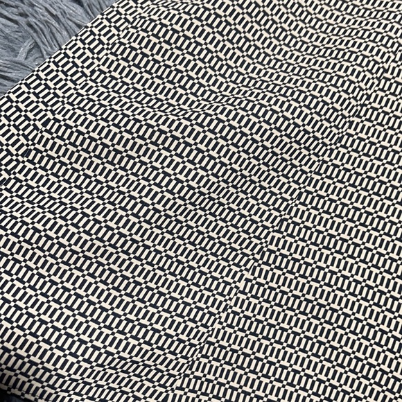 🥰🥰Ann Taylor LOFT Skirt🥰🥰 - Picture 3 of 10